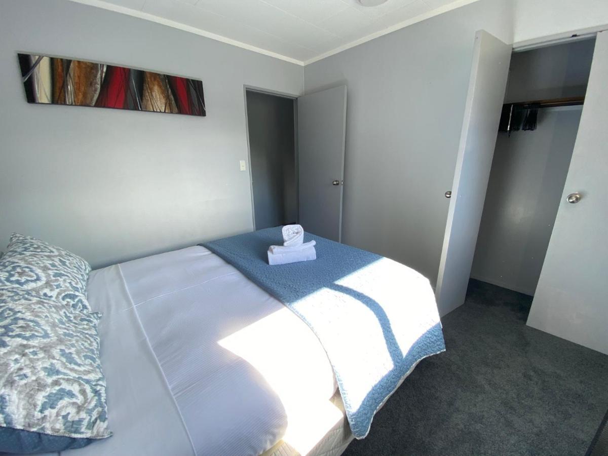 Motuoapa Bay Chalets تورانجي المظهر الخارجي الصورة