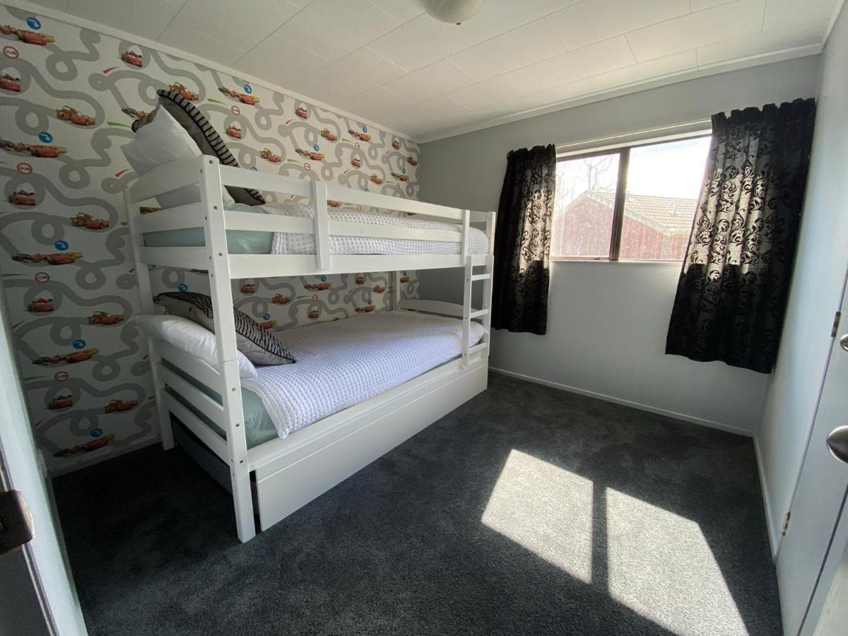 Motuoapa Bay Chalets تورانجي المظهر الخارجي الصورة