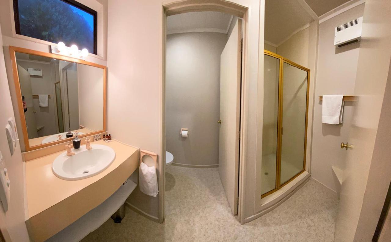 Motuoapa Bay Chalets تورانجي المظهر الخارجي الصورة