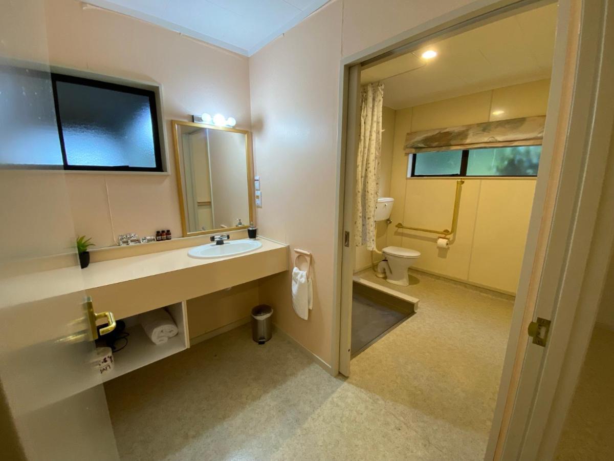 Motuoapa Bay Chalets تورانجي المظهر الخارجي الصورة